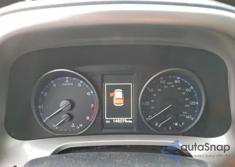 2017 Toyota Rav4 Le z USA, uszkodzony, nr VIN JTMZFREV7HJ103047